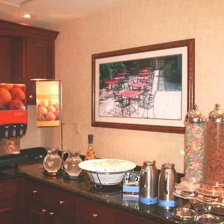 Hampton Inn & Suites Tampa Ybor City Downtown 